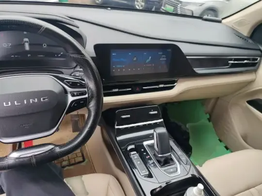 Wuling Victory 2020 (74500 км)