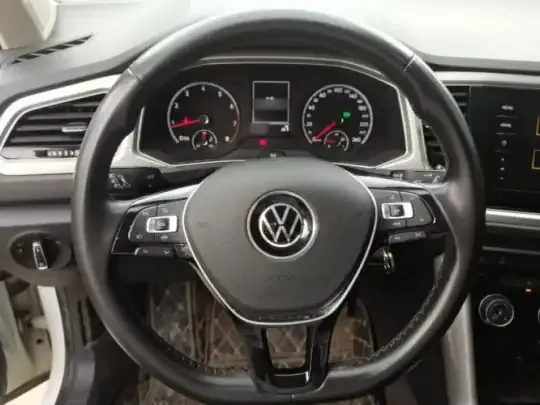 Volkswagen T-ROC 2021 (114100 км)