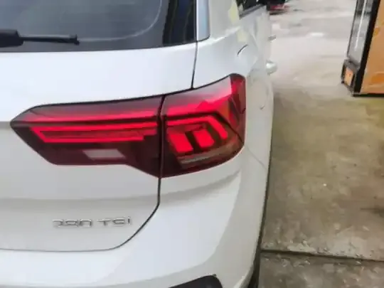 Volkswagen T-ROC 2021 (114100 км)