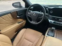Lexus LS 2021 (88200 км)