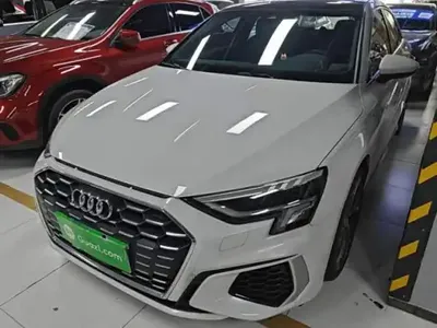 Audi A3 2021 (46900 км)