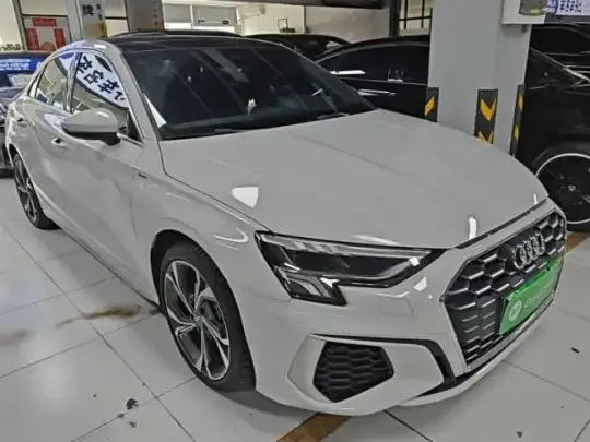 Audi A3 2021 (46900 км)