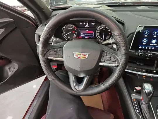 Cadillac CT4 2021 (30400 км)