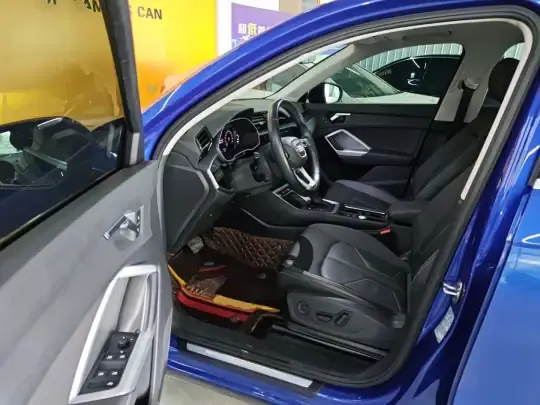 Audi Q3 2021 (39000 км)