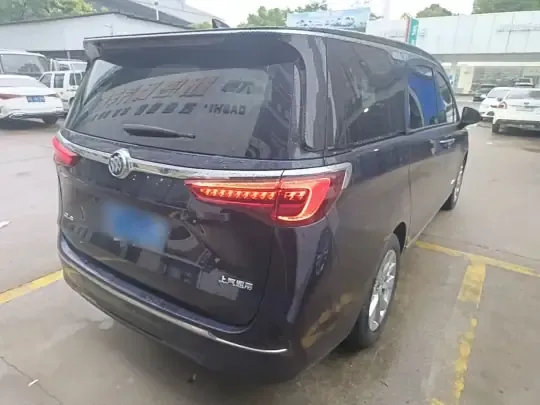 Buick GL8 2021 (48400 км)
