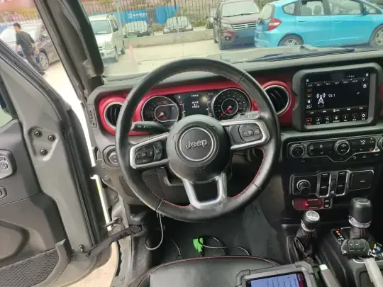 Jeep Wrangler 2021 (115700 км)