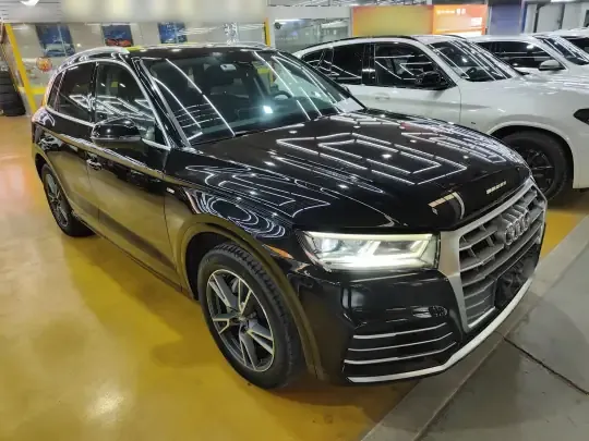 Audi Q5L 2020 (149600 км)