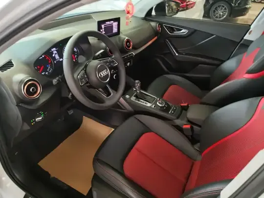 Audi Q2L 2021 (72300 км)