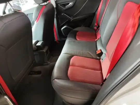 Audi Q2L 2021 (72300 км)