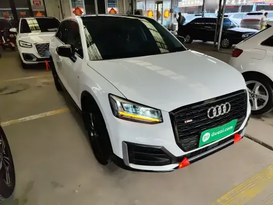 Audi Q2L 2021 (72300 км)