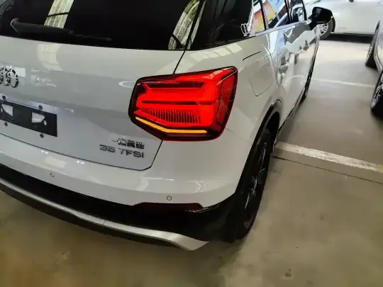 Audi Q2L 2021 (72300 км)