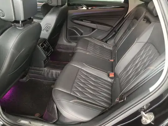 Volkswagen Passat 2021 (97200 км)