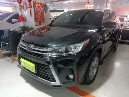 Toyota Highlander 2021 (25000 км)