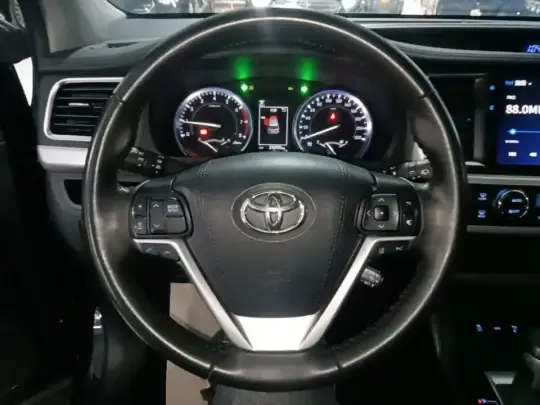 Toyota Highlander 2021 (25000 км)