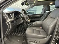 Toyota Highlander 2021 (35700 км)