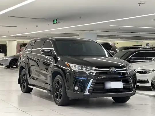 Toyota Highlander 2021 (35700 км)