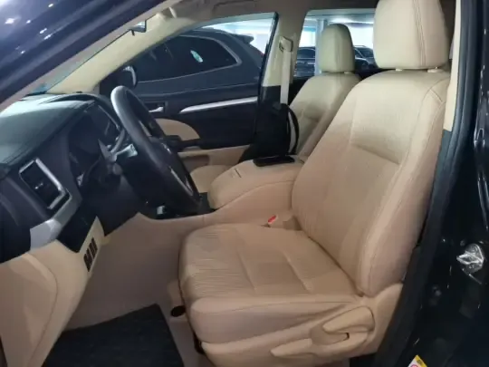 Toyota Highlander 2021 (78200 км)