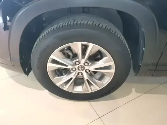 Toyota Highlander 2021 (78200 км)