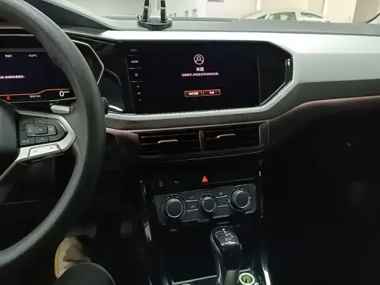 Volkswagen Tacqua 2021 (85700 км)