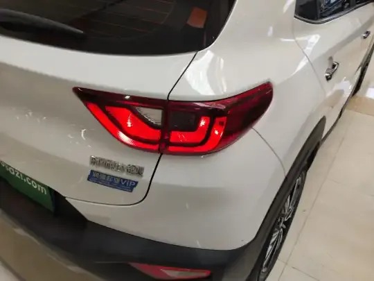 Kia kx1 Stonic 2021 (38500 км)