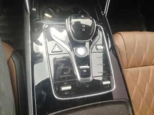 BYD Tang New Energy 2021 (57400 км)