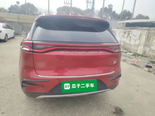 BYD Tang New Energy 2021 (57400 км)