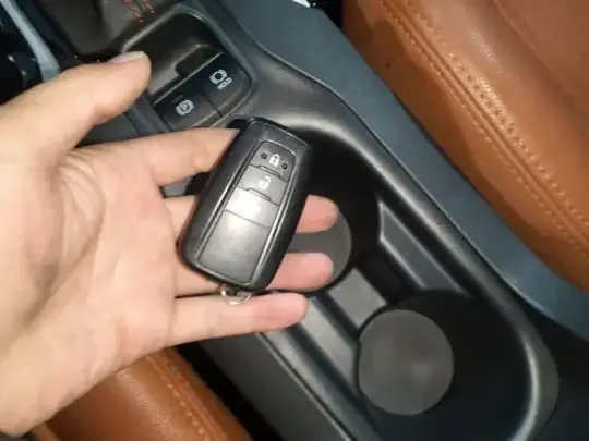 Toyota Corolla 2021 (64900 км)