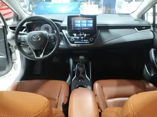Toyota Corolla 2021 (64900 км)