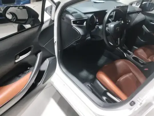 Toyota Corolla 2021 (64900 км)