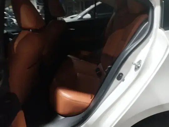 Toyota Corolla 2021 (64900 км)