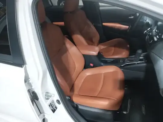 Toyota Corolla 2021 (64900 км)
