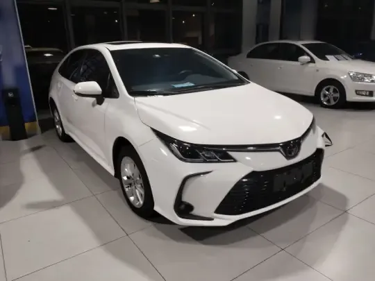 Toyota Corolla 2021 (64900 км)