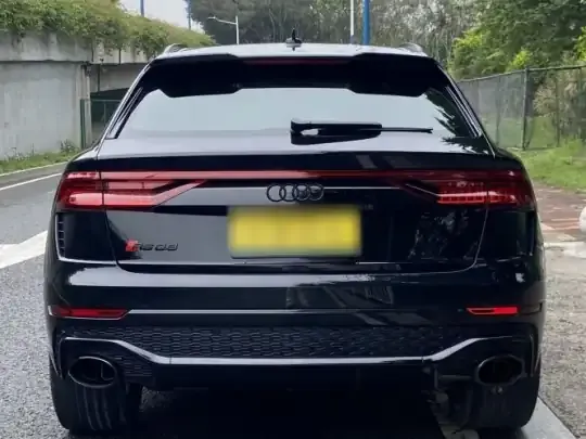 Audi RS Q8 2021 (31700 км)