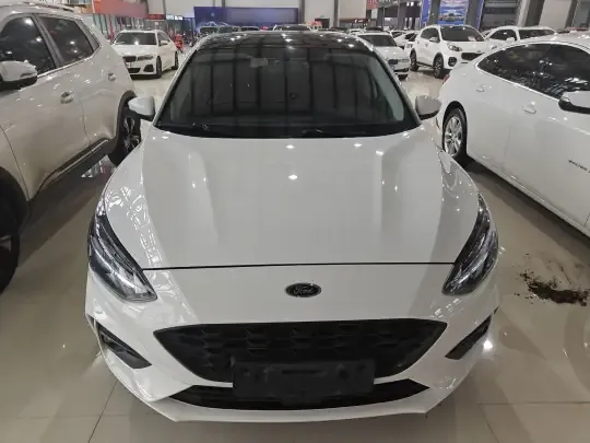 Ford Focus Active 2021 (44200 км)