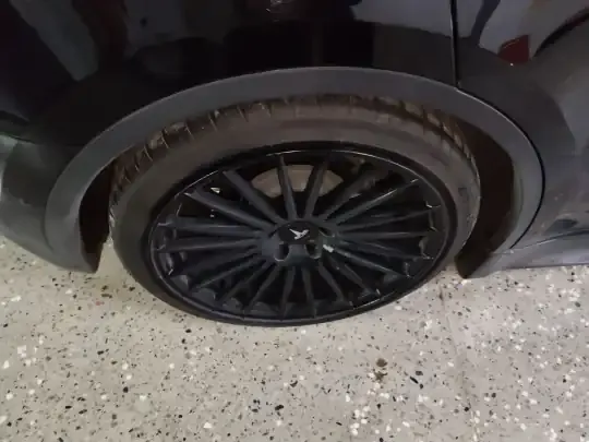 Tesla Model Y 2021 (111900 км)