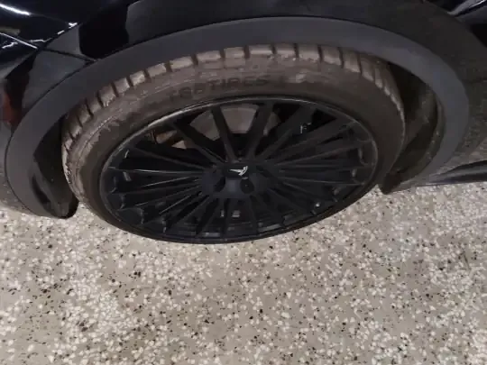 Tesla Model Y 2021 (111900 км)