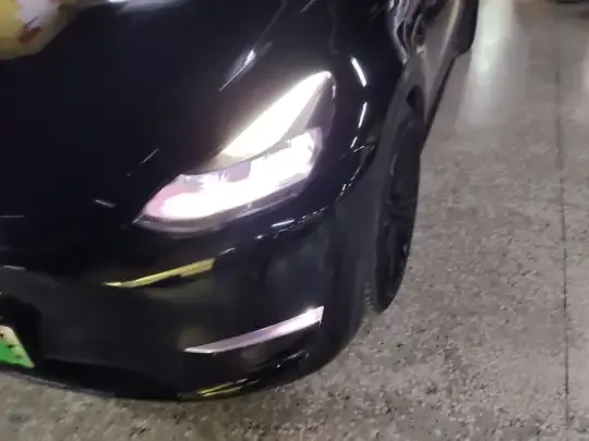 Tesla Model Y 2021 (111900 км)