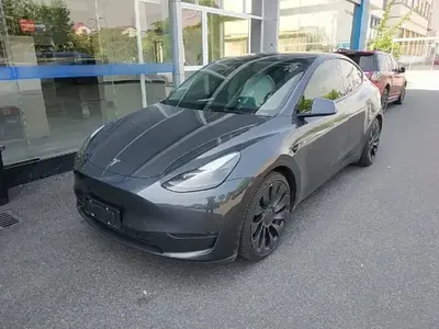 Tesla Model Y 2021 (144200 км)