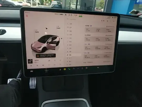 Tesla Model Y 2021 (144200 км)