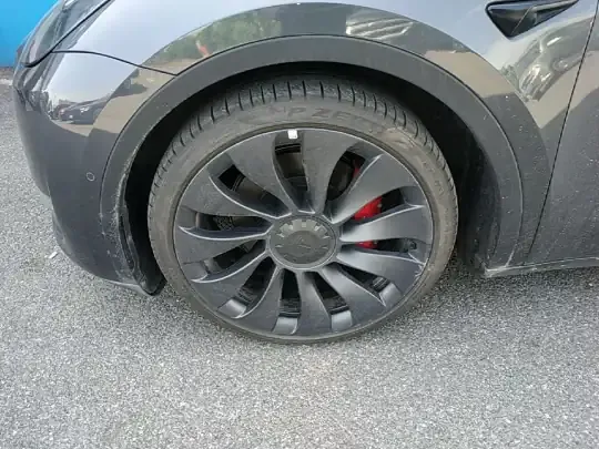 Tesla Model Y 2021 (144200 км)