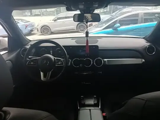 Mercedes-Benz GLB 2021 (69100 км)