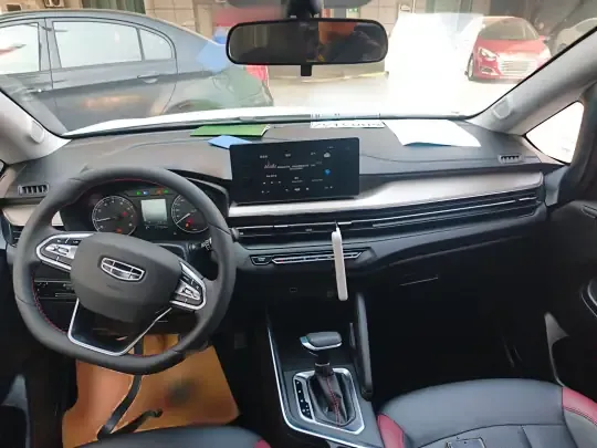 Geely Auto Vision X3 2021 (17800 км)
