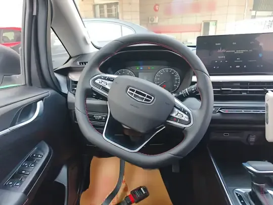 Geely Auto Vision X3 2021 (17800 км)