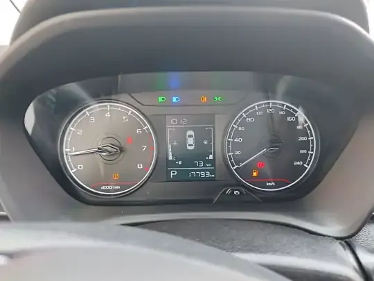 Geely Auto Vision X3 2021 (17800 км)
