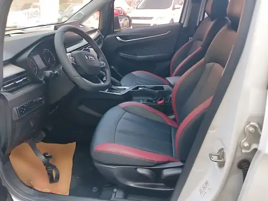 Geely Auto Vision X3 2021 (17800 км)