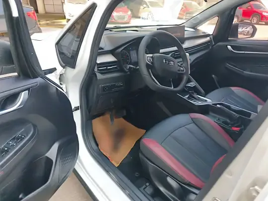 Geely Auto Vision X3 2021 (17800 км)