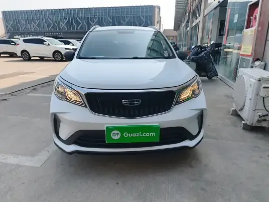 Geely Auto Vision X3 2021 (17800 км)