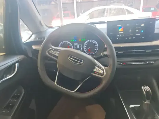 Geely Auto Vision X3 2021 (11000 км)