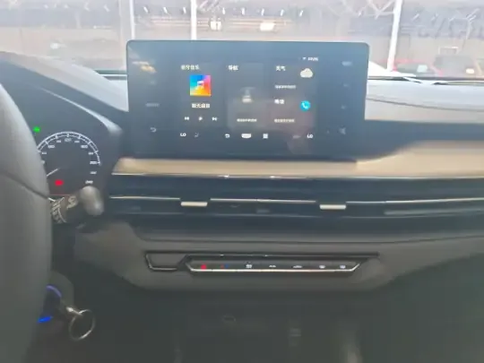 Geely Auto Vision X3 2021 (11000 км)