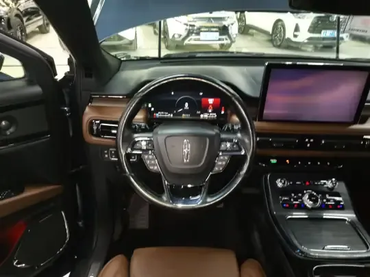 Lincoln Nautilus 2021 (85500 км)